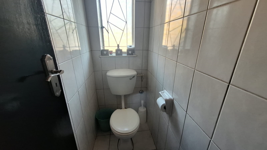 3 Bedroom Property for Sale in Generaal De Wet Free State